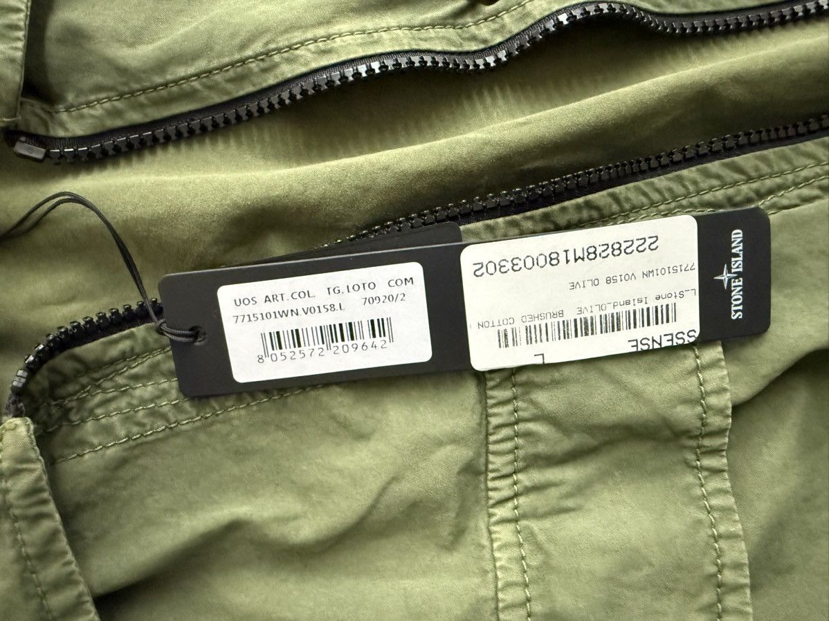 Stone Island NWT Stone Island jacket never worn Size US M / EU 48-50 / 2 - 3 Thumbnail