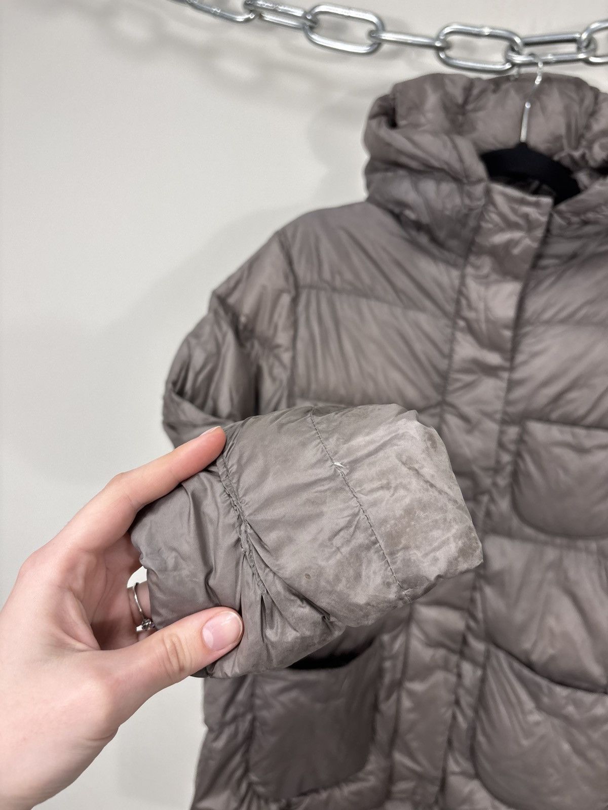 Jil Sander × Uniqlo Jil Sander x Uniqlo +J Women’s Brown Lightweight Down Jacket Size L / US 10 / IT 46 - 9 Thumbnail