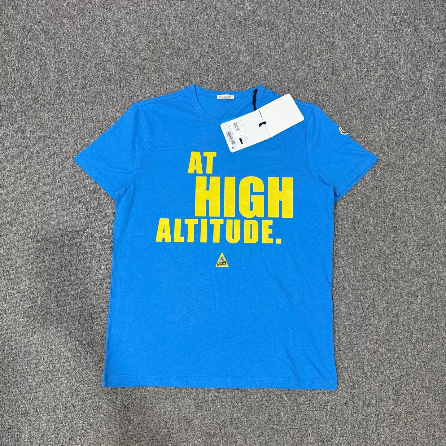 Moncler Moncler Blue Arm Logo Short Sleeve L New With Tags Size L / US 10 / IT 46 - 1 Thumbnail