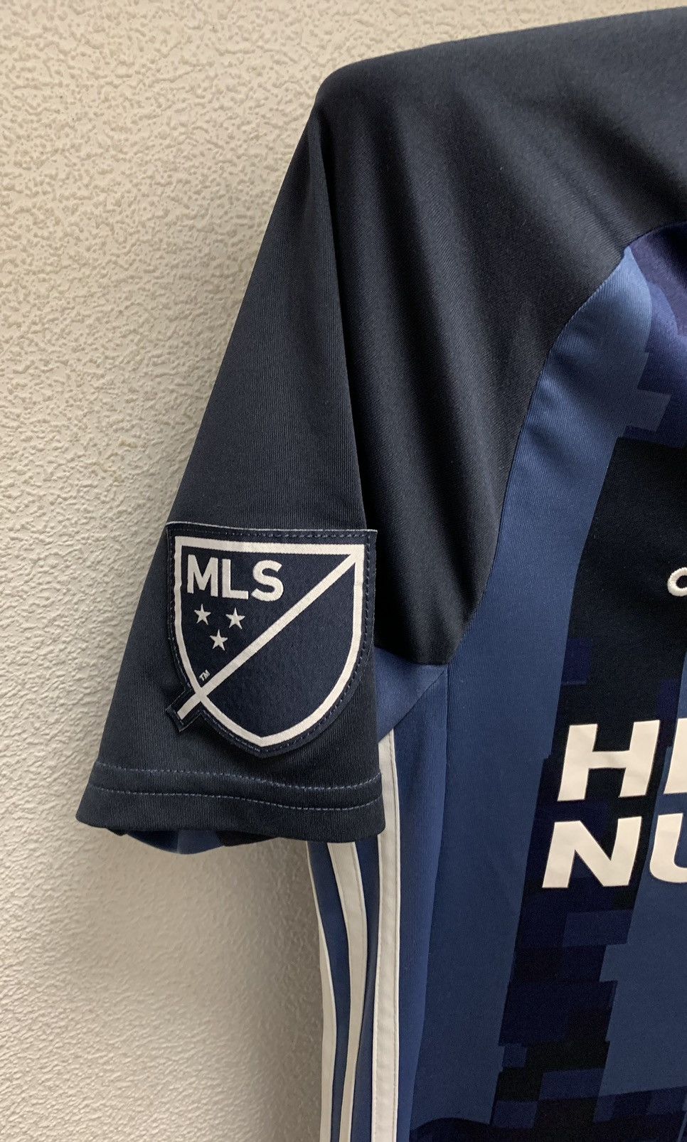 Adidas La Galaxy adidas MLS soccer jersey S sz Herbalife Size US S / EU 44-46 / 1 - 3 Thumbnail