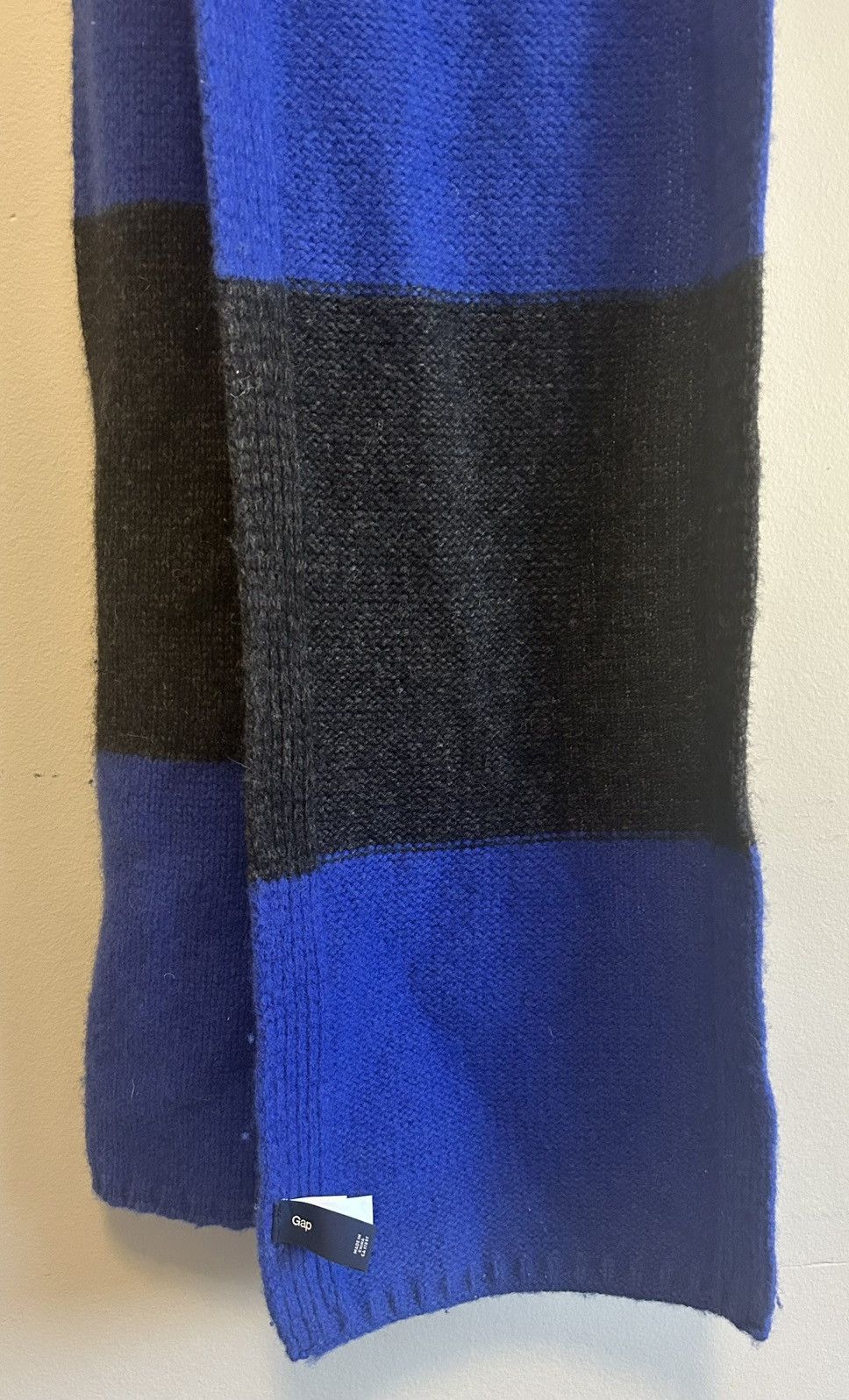 Gap Gap Men’s Blue & Dark Grey Winter Scarf - Lamb’s Wool Size ONE SIZE - 3 Thumbnail