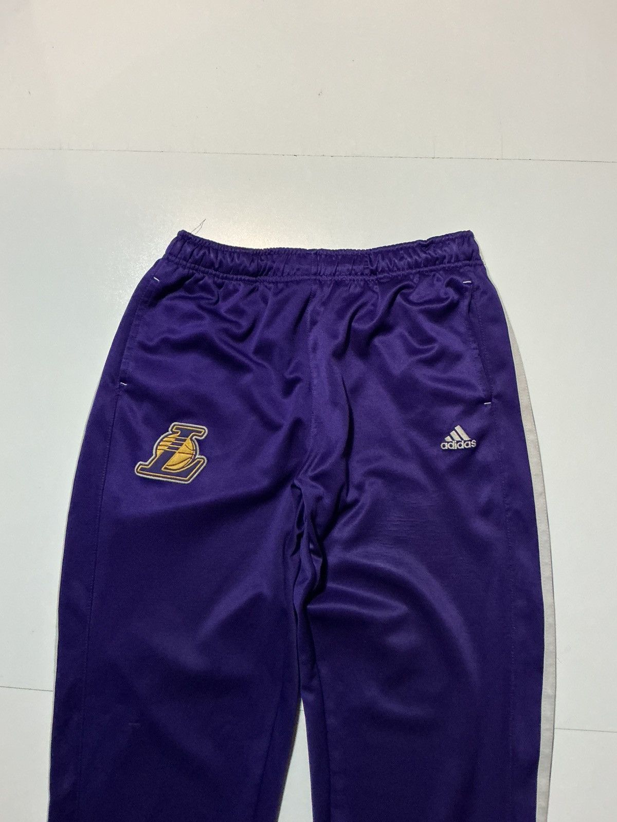 Adidas Adidas Los Angeles Lakers NBA Basketball Warm Up Track Pants Size US 34 / EU 50 - 5 Thumbnail