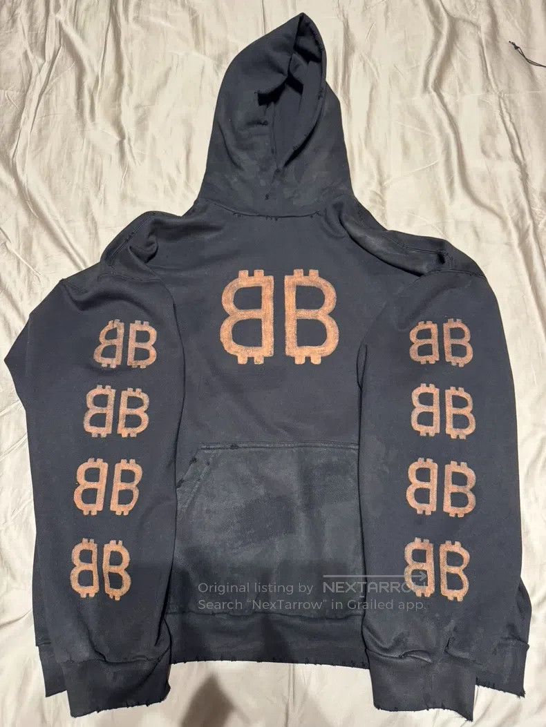 Balenciaga Balenciaga Letter Printed Distressed Hooded Sweatshirt Size US M / EU 48-50 / 2 - 1 Thumbnail