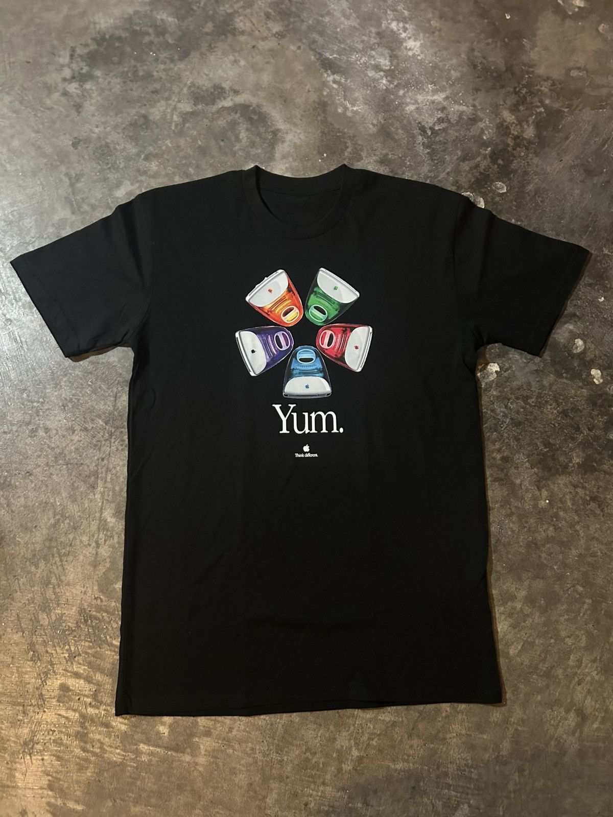 Other Apple Yum Vintage Style Tee Size US L / EU 52-54 / 3 - 1 Thumbnail