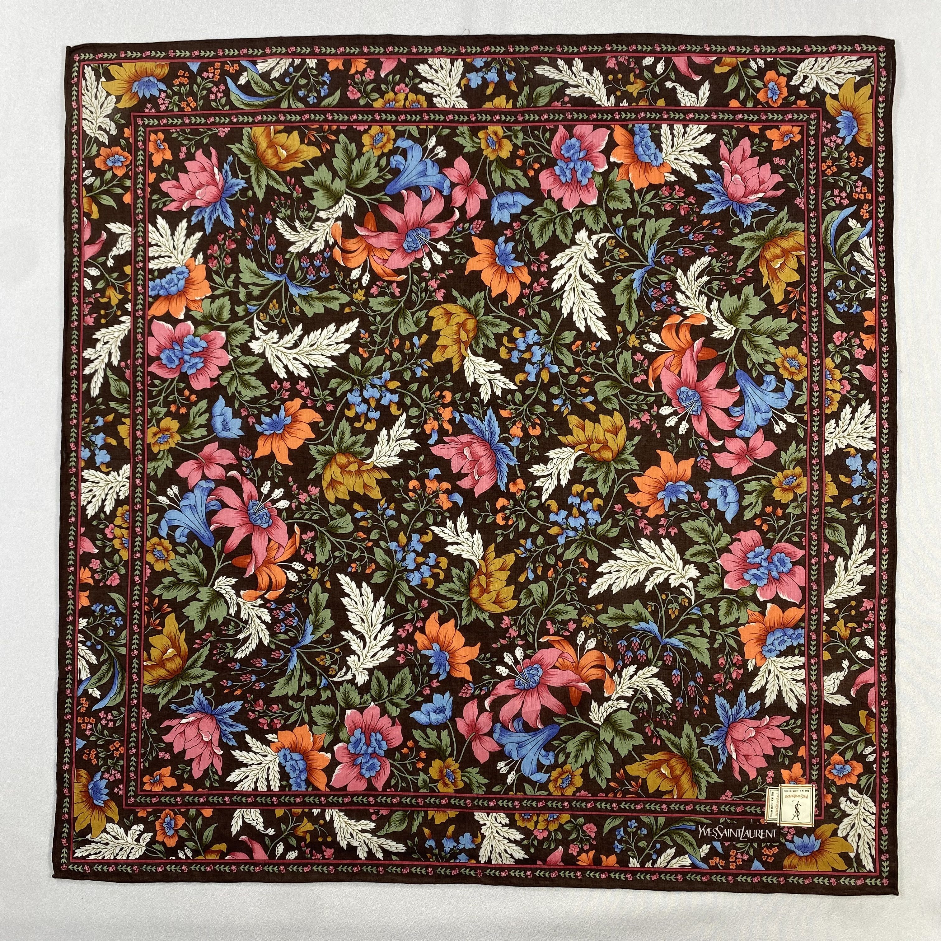 Vintage NWT Yves Saint Laurent Handkerchief / Neckerchief-P1129 Size ONE SIZE - 1 Thumbnail