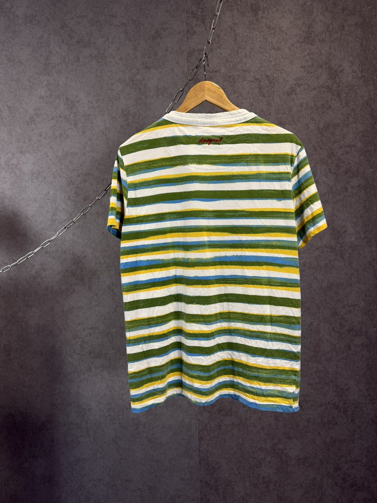 Desigual Desigual designer art crazy tee Size US L / EU 52-54 / 3 - 7 Thumbnail