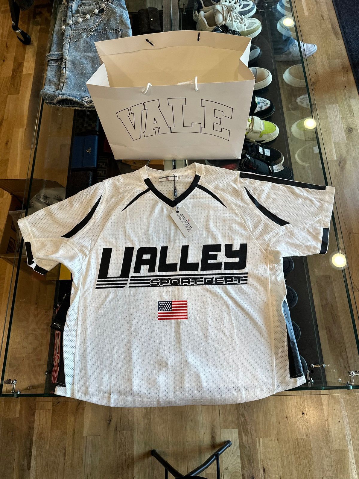 Vale Vale White Jersey DS Size US XL / EU 56 / 4 - 1 Thumbnail