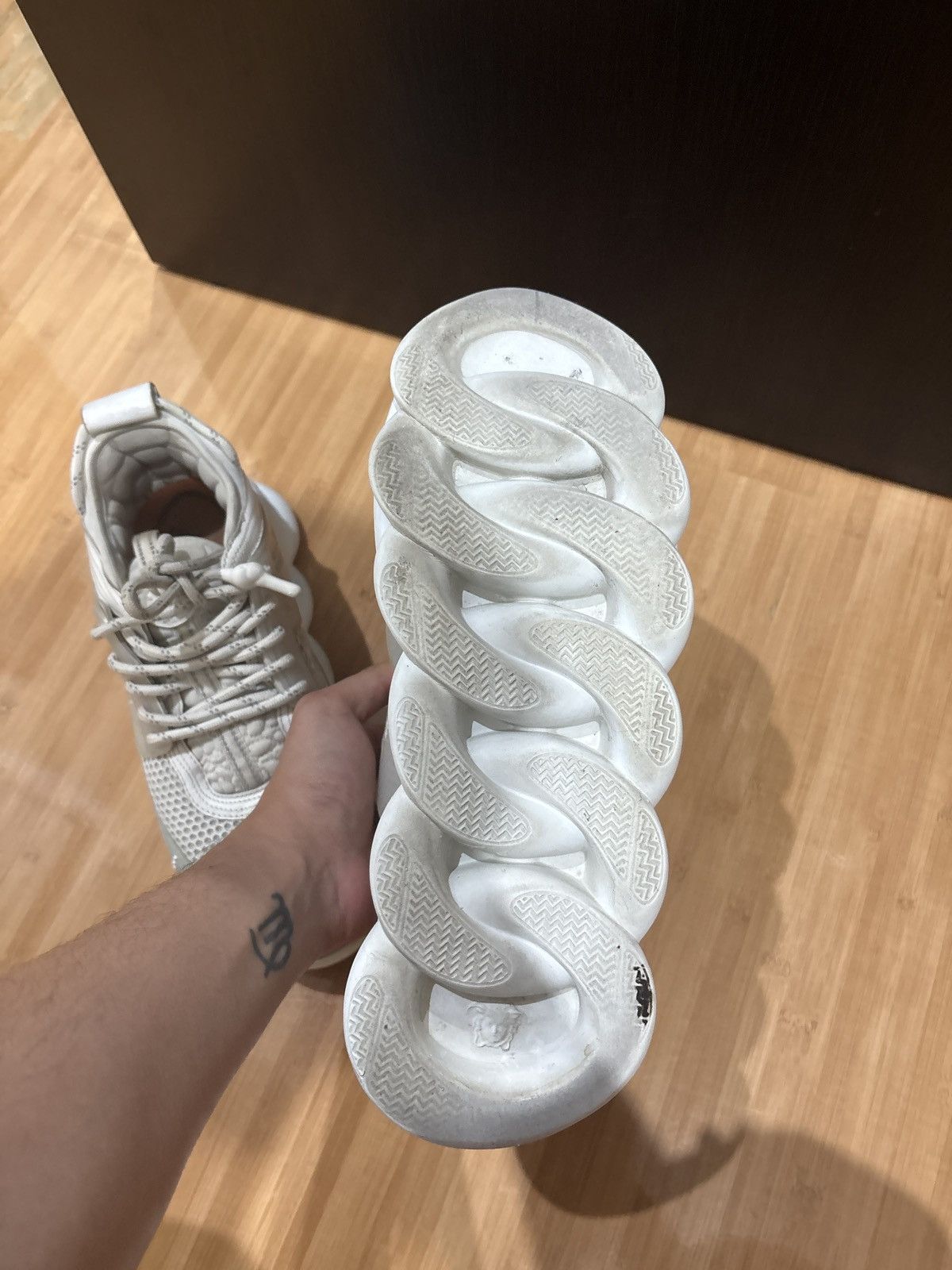 Versace Versace Chain Reaction Full White size 41 Size US 8 / EU 41 - 6 Thumbnail
