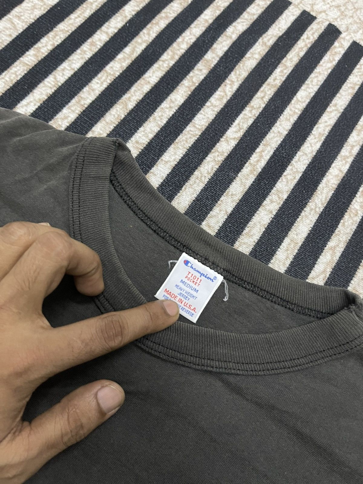 Champion 90s CHAMPION HEAVYWEIGHT“DRESS UP MY BIKE” RARE SUNFADED TEE Size US M / EU 48-50 / 2 - 12 Thumbnail