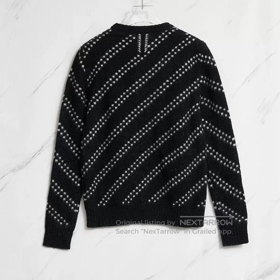 Saint Laurent Paris Saint Laurent Men's Checked Jacquard Sweater. Size US S / EU 44-46 / 1 - 3 Thumbnail