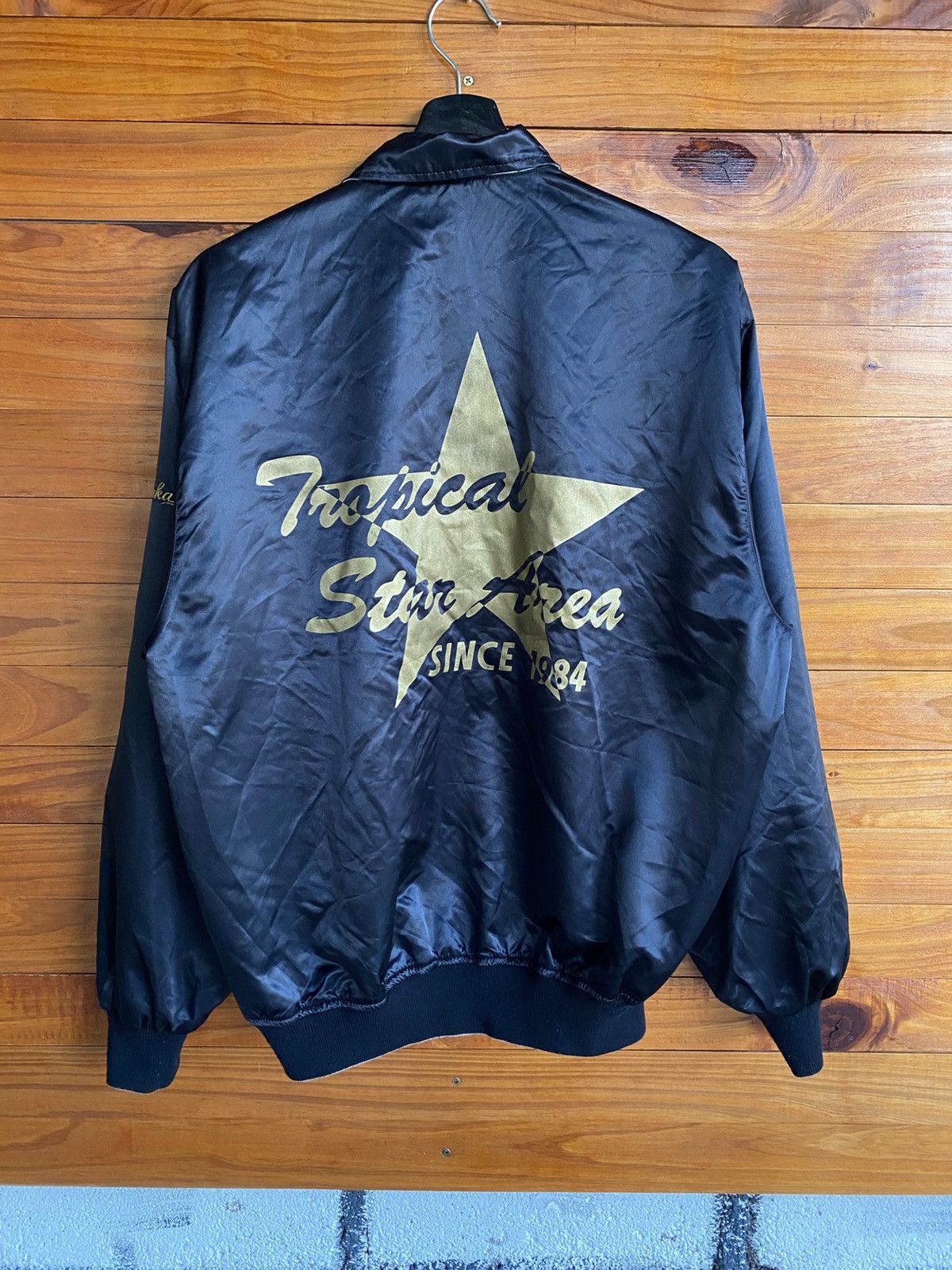 Alberto Adiberto University Club “Trosta Tropical Star Area 1984” Size US XL / EU 56 / 4 - 10 Thumbnail