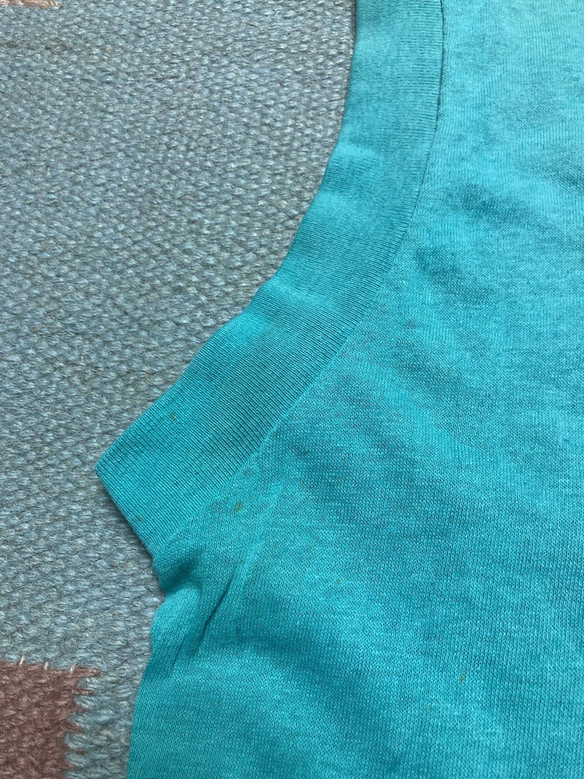 Vintage Vtg 80s sleeveless pocket t shirt blank muscle soft medium Size US M / EU 48-50 / 2 - 10 Thumbnail