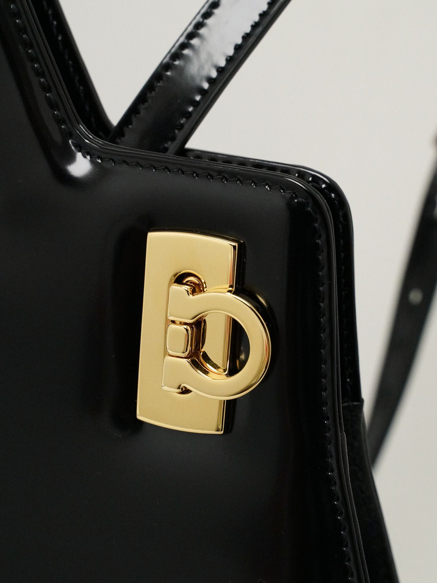 Salvatore Ferragamo FERRAGAMO Wanda Handbag Size ONE SIZE - 5 Thumbnail