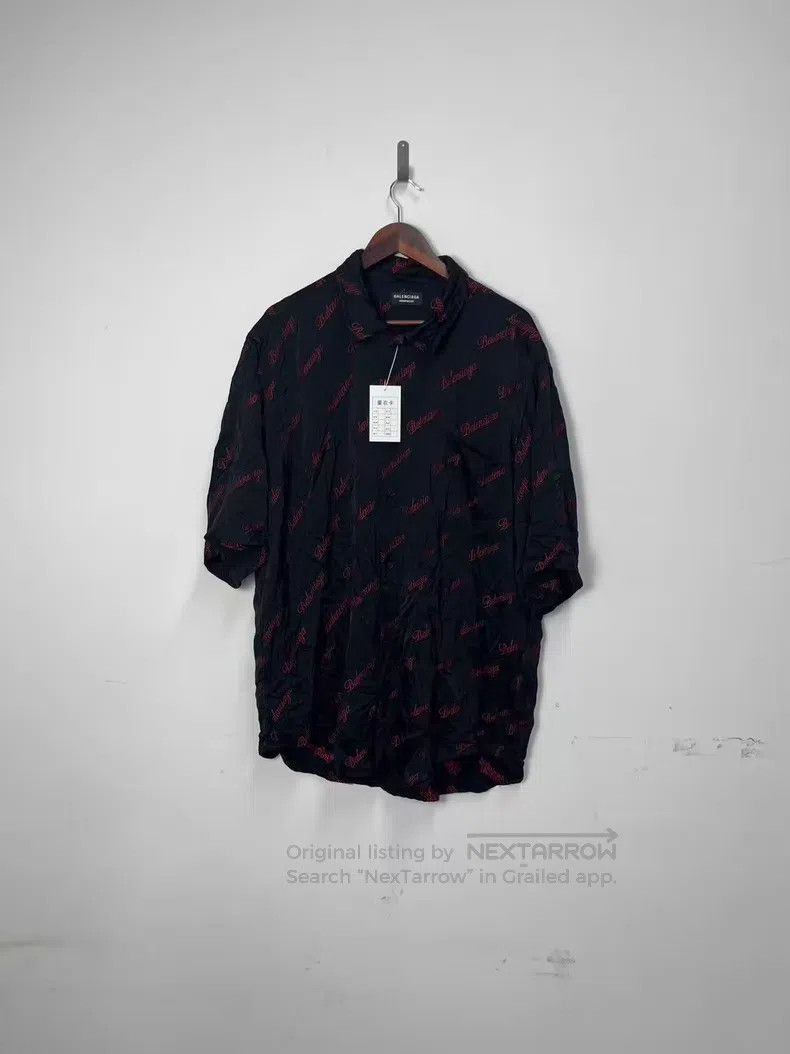 Balenciaga Balenciaga Short-sleeved shirt with logo letters all over Size XS / US 0-2 / IT 36-38 - 1 Thumbnail