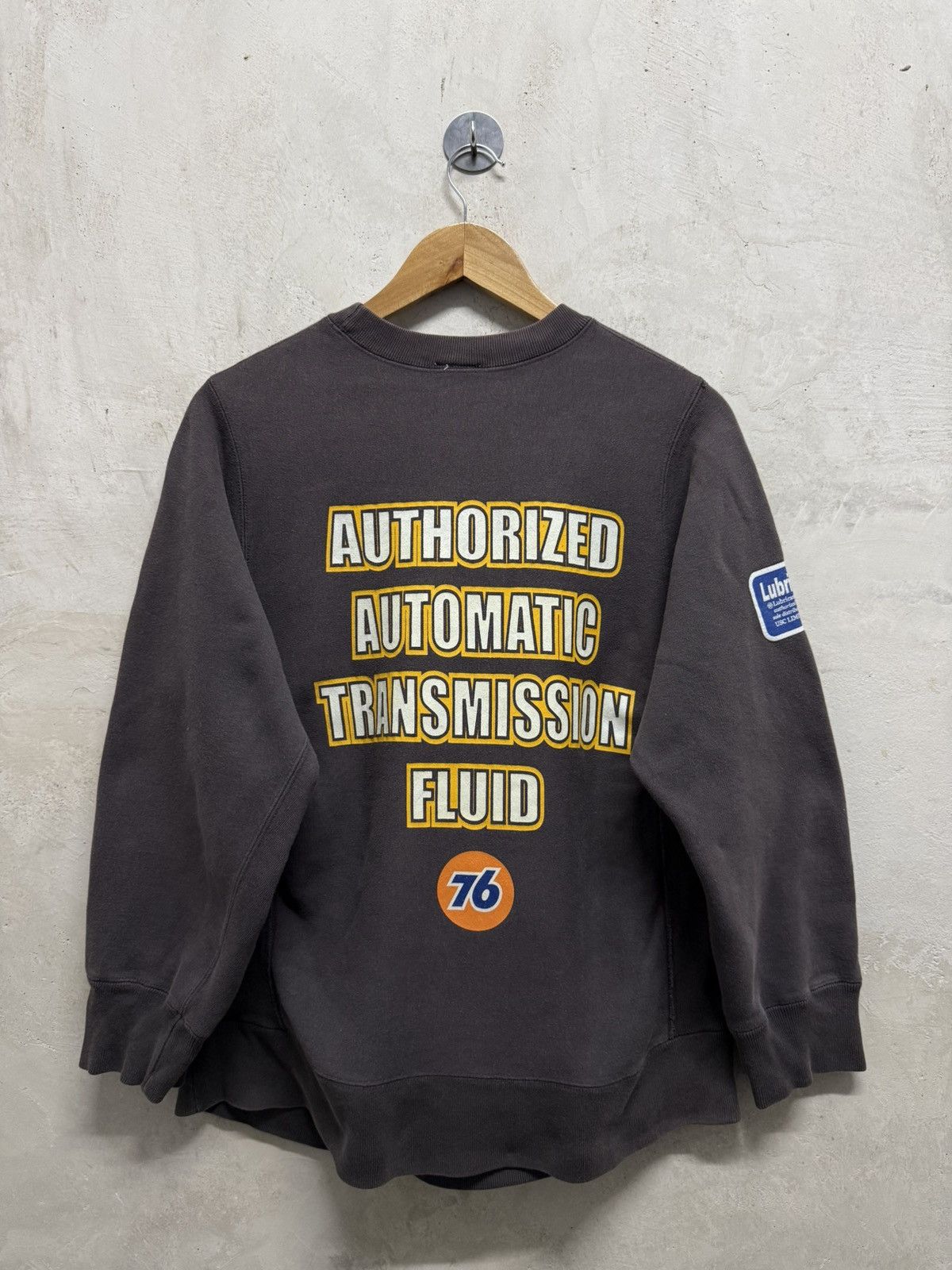 Vintage Vintage 90s Motorsport 76 Lubricants Sweatshirt Size US S / EU 44-46 / 1 - 1 Thumbnail