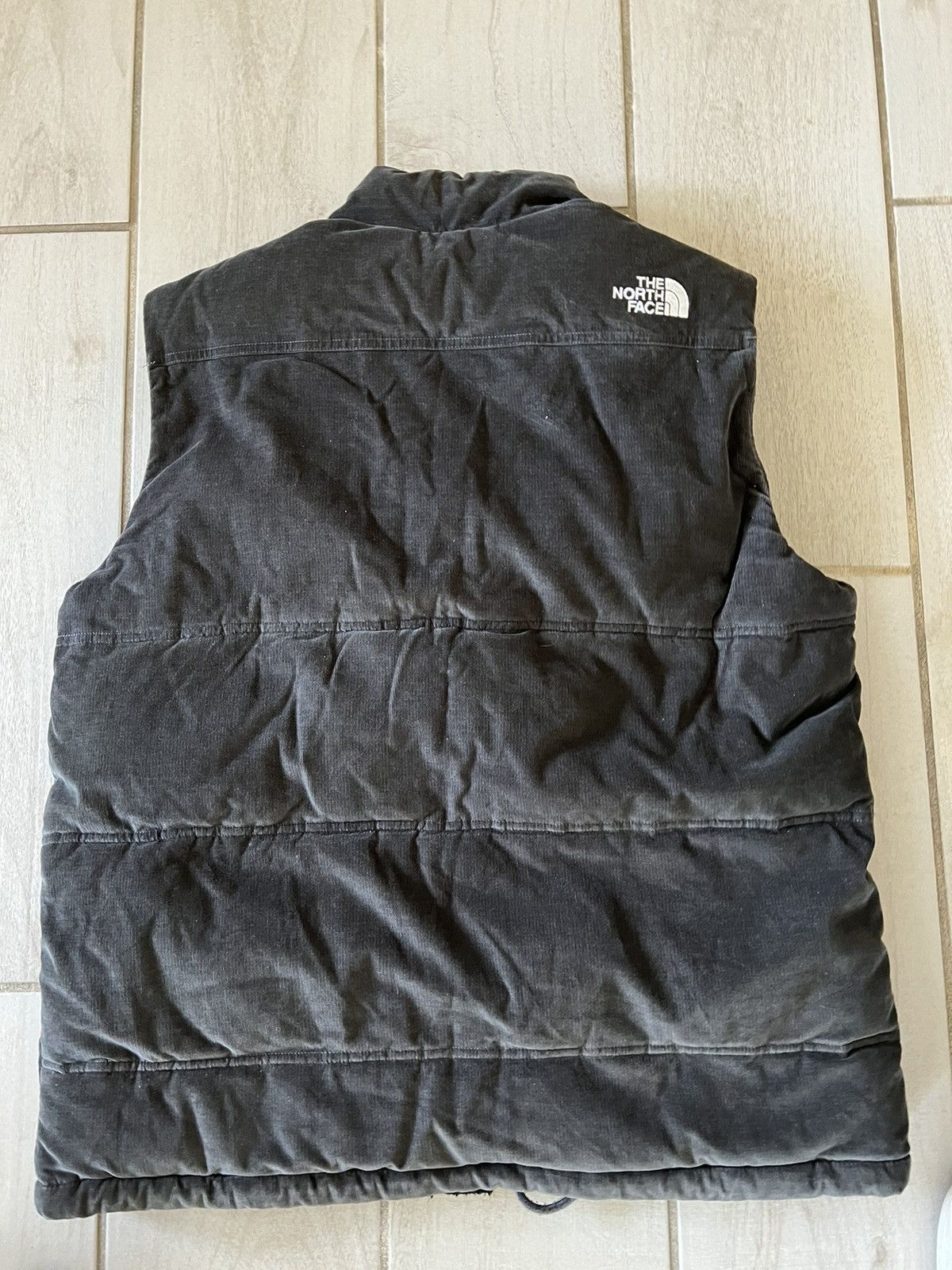 The North Face Gray north face puffer vest Size US XL / EU 56 / 4 - 2 Thumbnail