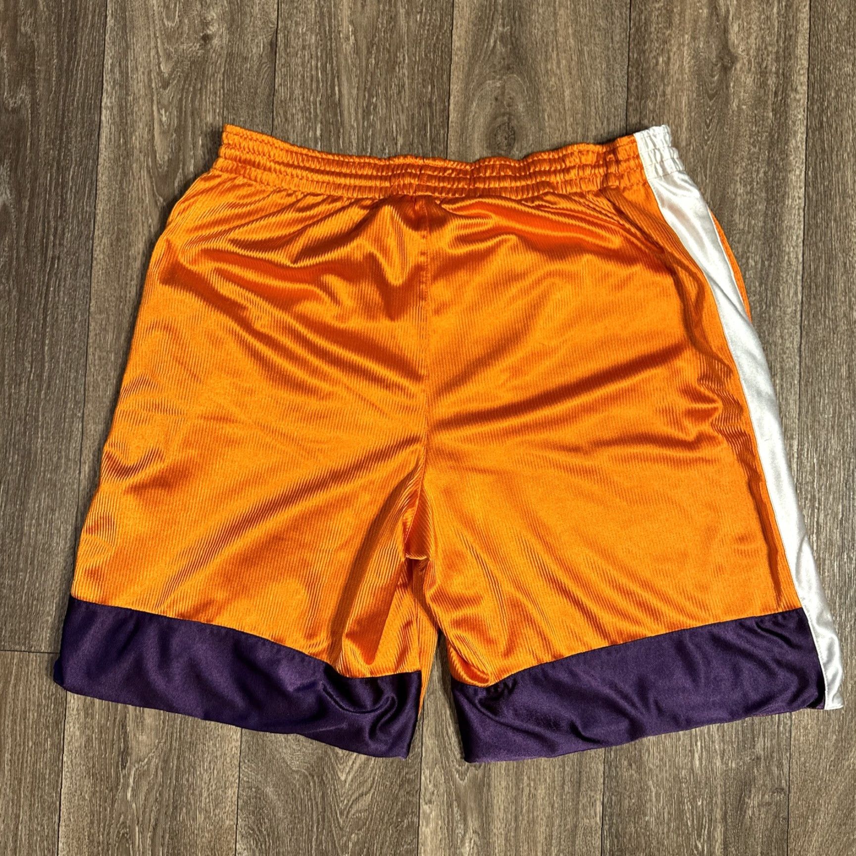 Nike VINTAGE Nike Reversible Basketball Athletic Shorts Orange Purple L/XL Mens Activewear 34” Waist 10” Inseam Size US 33 - 4 Thumbnail