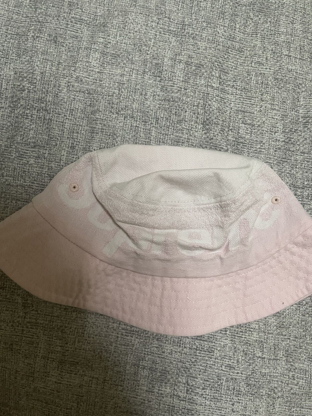 Supreme Supreme pink fade jacquard denim crusher s/m Size ONE SIZE - 1 Thumbnail
