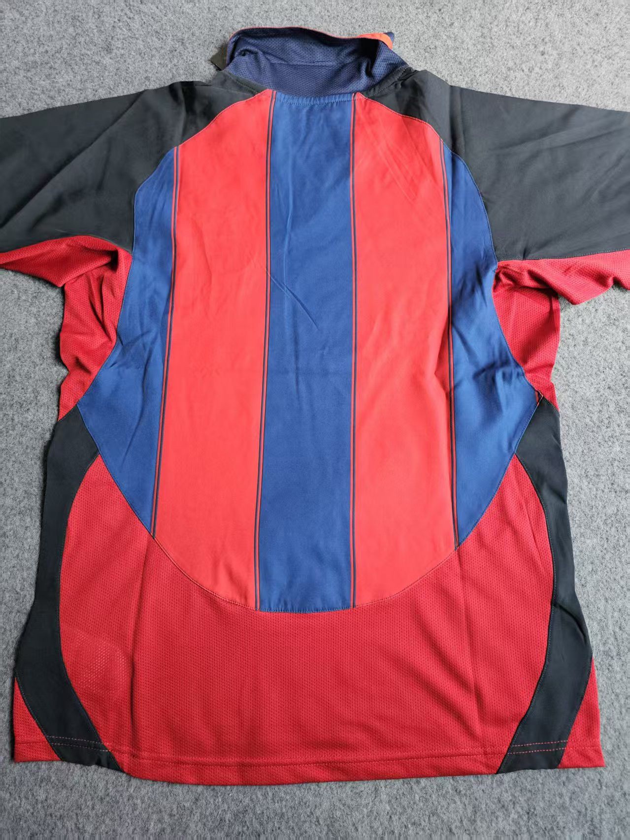 Other 2003 04 Barcelona Jersey Home S Size US S / EU 44-46 / 1 - 2 Thumbnail