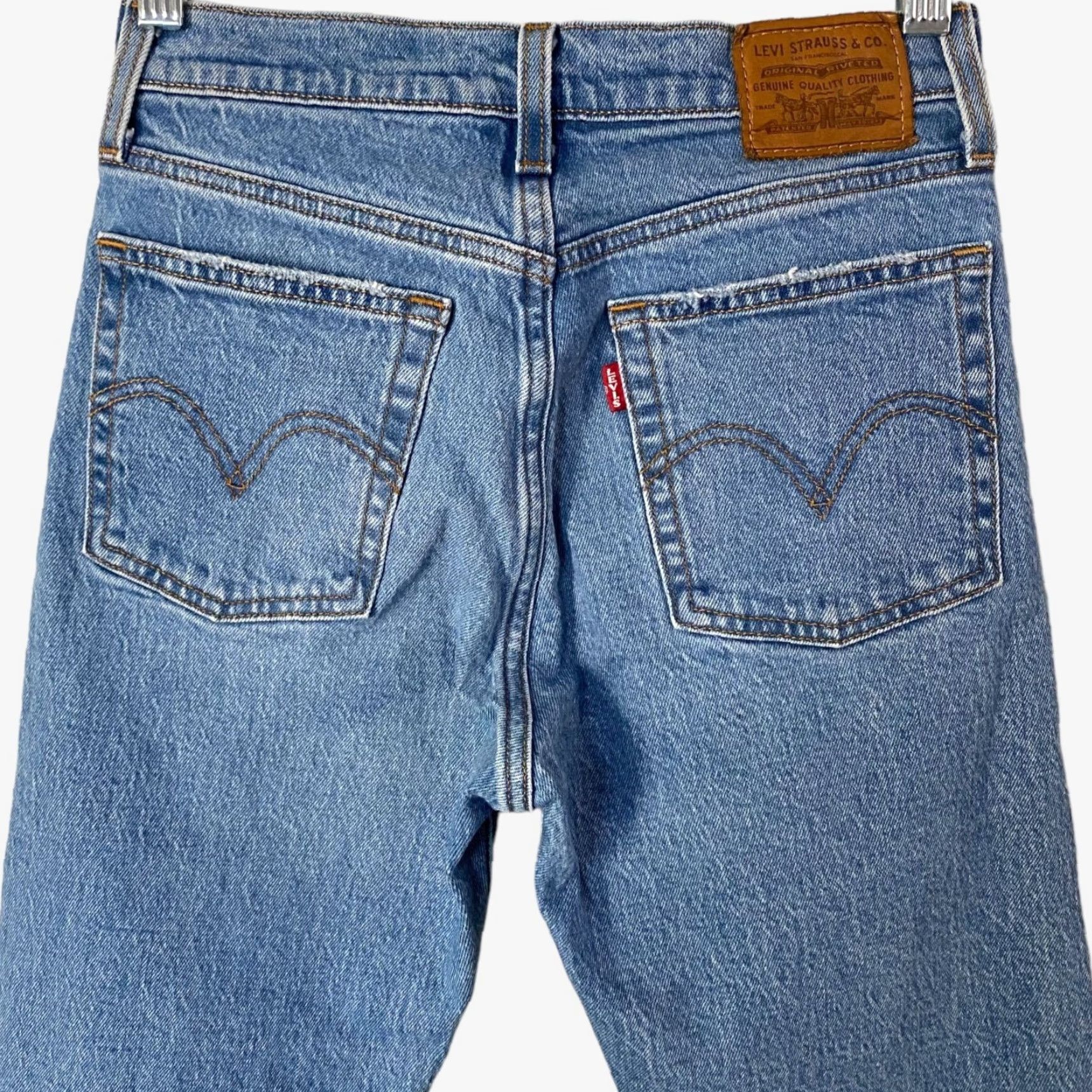 Levi's LEVI'S Wedgie Straight Fit Ankle Jeans Women's 25 High-Rise Distressed Light Wash Denim Size 42" / US 20 - 6 Thumbnail