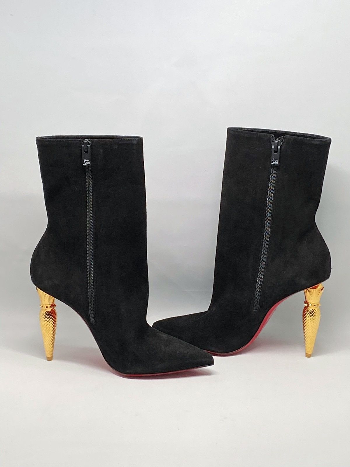 Christian Louboutin Christian Louboutin Lipbooty Suede Bootie size 37.5 Size US 7.5 / IT 37.5 - 9 Thumbnail