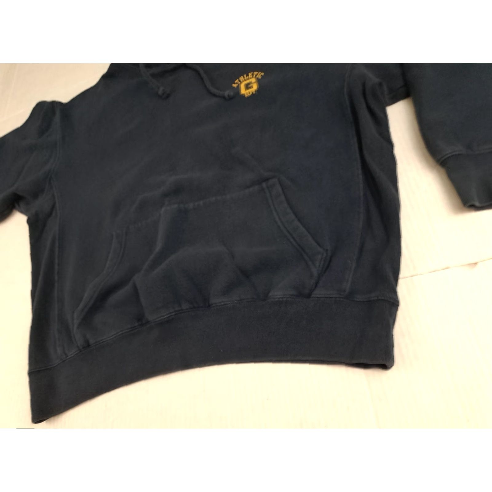 Gap VINTAGE Gap Hooded Sweatshirt Navy Athletic Reverse Weave Medium Pullover Crew Neck Long Sleeve Unisex Adults 90s Style Size US M / EU 48-50 / 2 - 5 Thumbnail