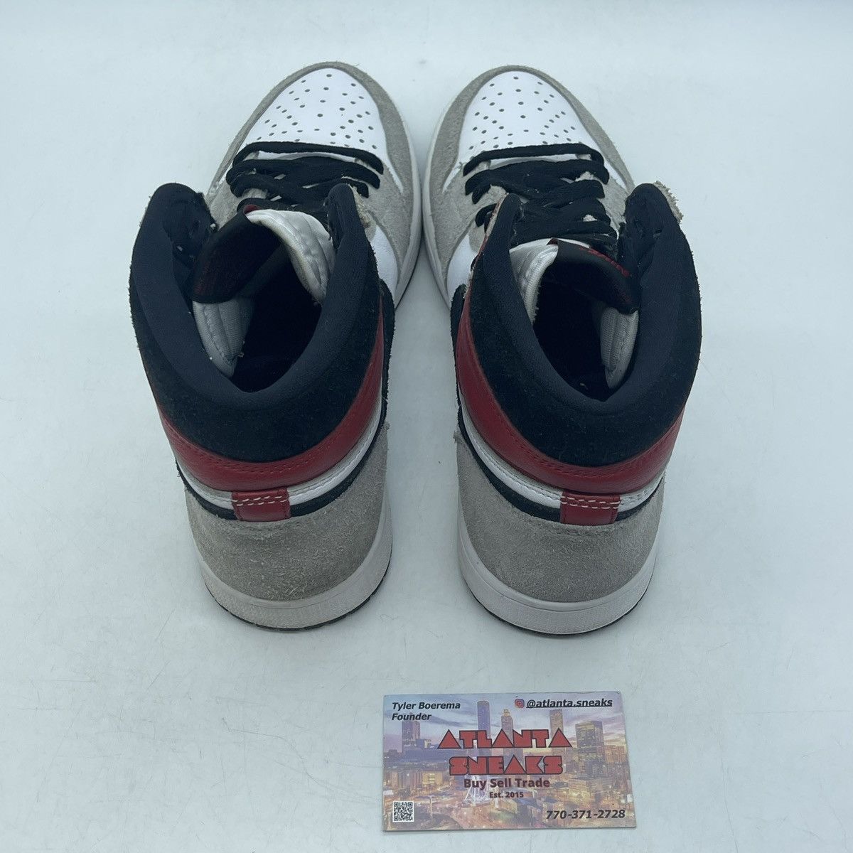 Jordan Brand Air Jordan 1 high smoke grey Size US 7.5 / EU 40-41 - 6 Thumbnail
