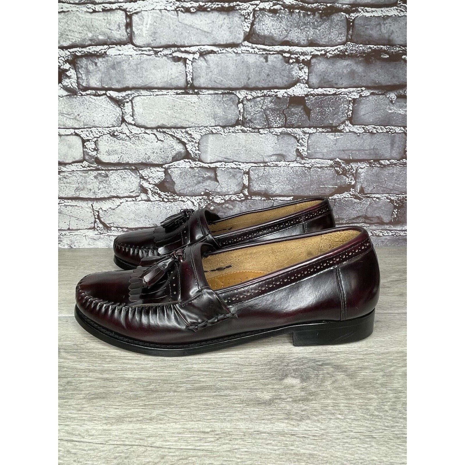 G.H. Bass & Co. G.H. Bass Weejuns Burgundy Leather Handcrafted Kiltie Loafer Size US 13 / EU 46 - 23 Thumbnail