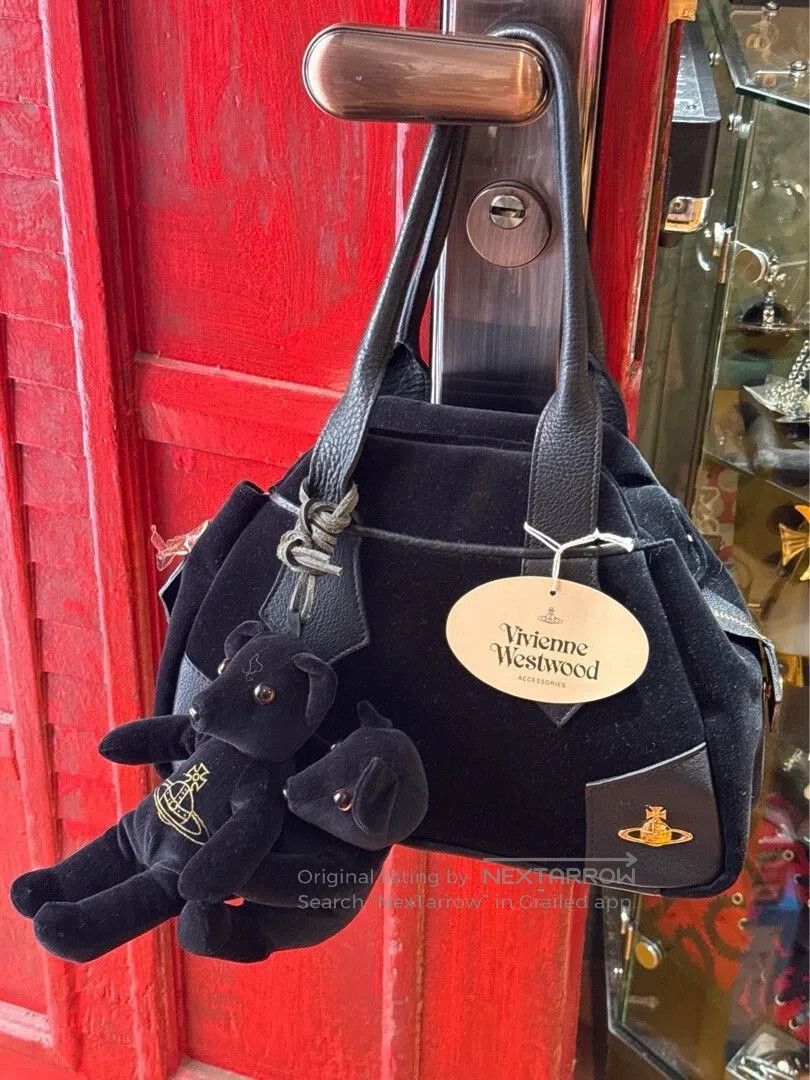 Vivienne Westwood Vivienne Westwood Black Bear Pendant. Size ONE SIZE - 2 Thumbnail