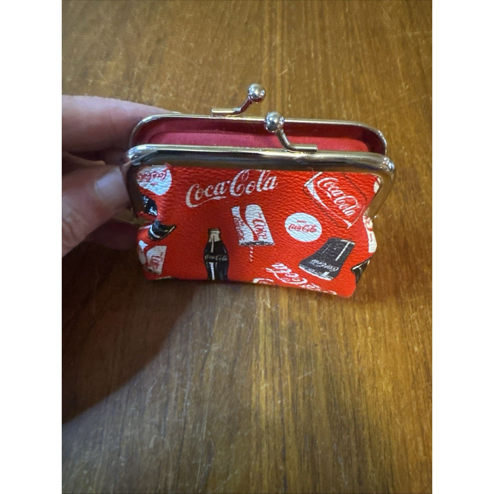 & Other Stories Coca-Cola Coin Purse Kiss Lock Red Coke Logo Change Wallet Size ONE SIZE - 2 Thumbnail