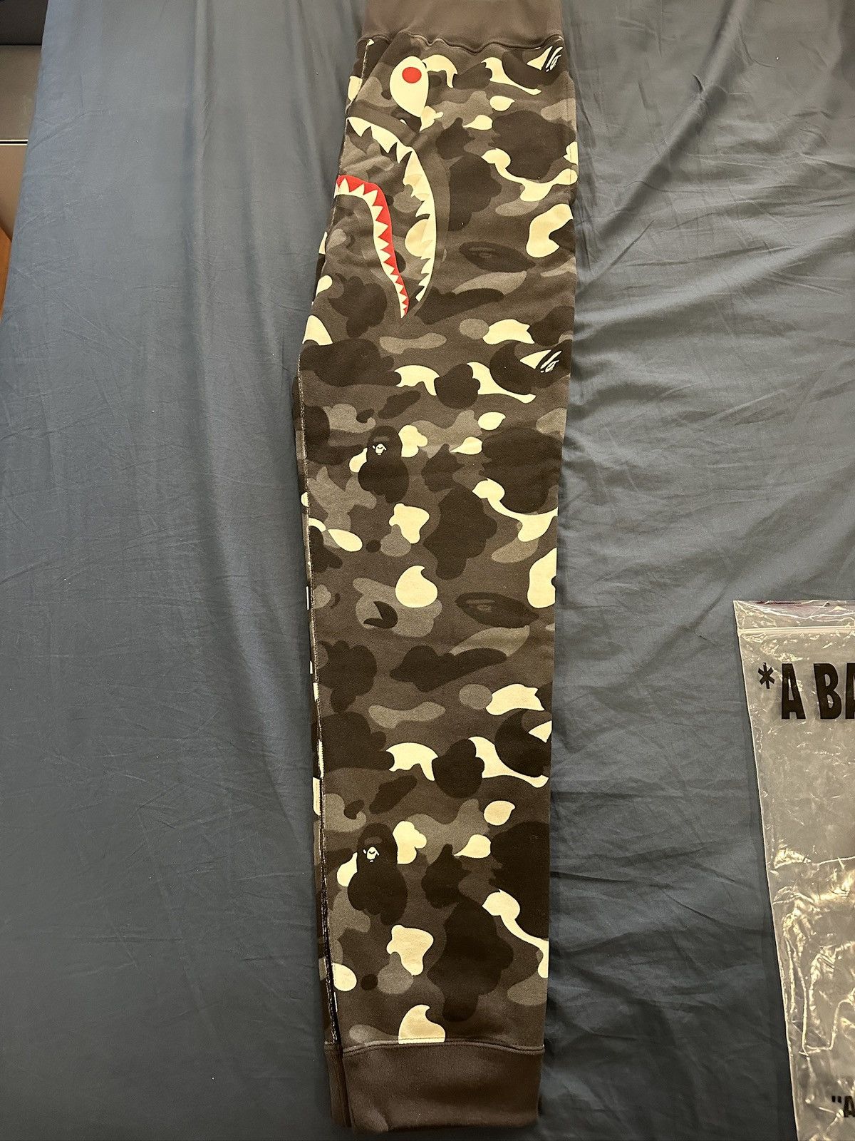 Bape Bape glow in the dark sweatpants Size US 33 - 5 Thumbnail
