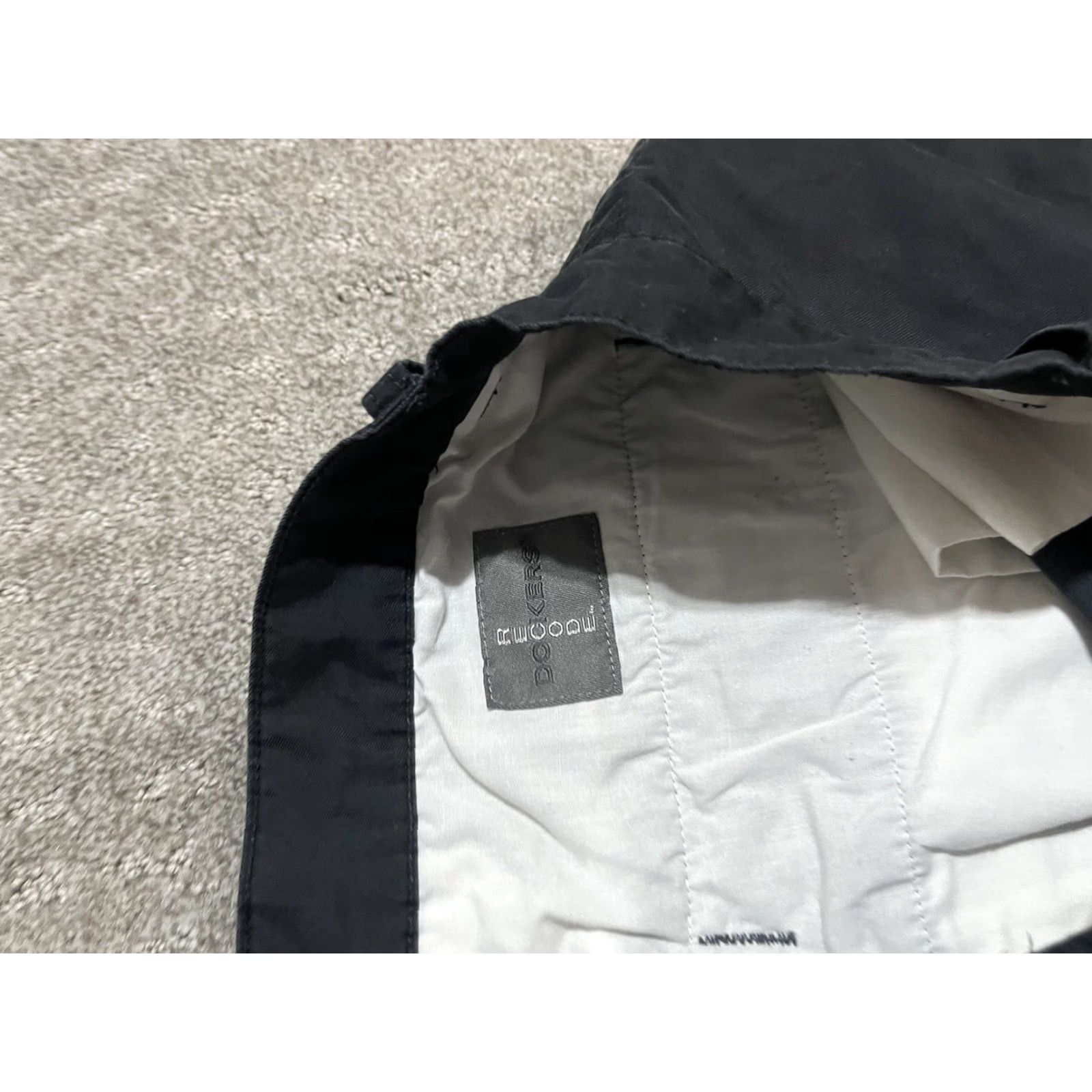 Dockers VINTAGE DOCKERS Recode Shorts Mens 38 Black Pleated Weathered Short Canvas Chin o Regular Rise High 9in Belt Loops Pockets Z ip Fly Casual 38 Mens Size US 38 / EU 54 - 3 Thumbnail
