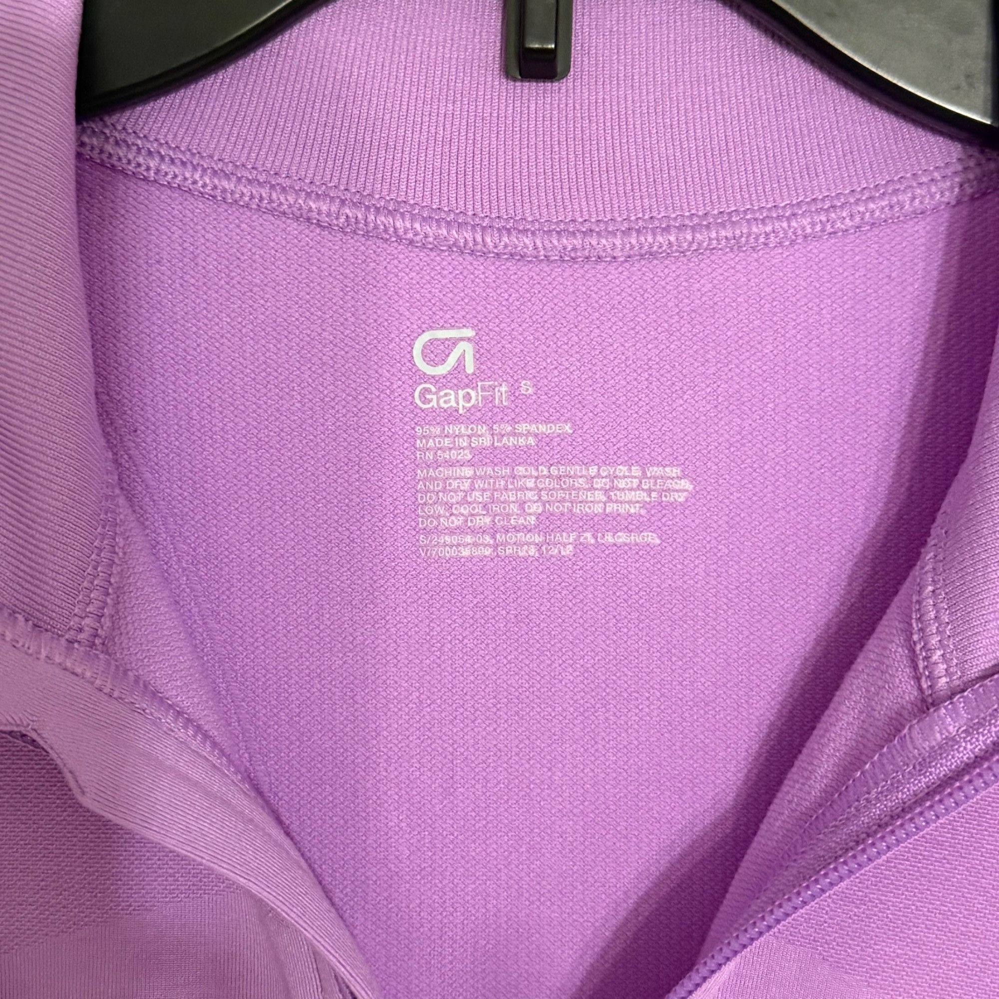 Other GapFit Lavender 1/4 Zip Pullover With Thumbholes Womens Smal Size S / US 4 / IT 40 - 5 Thumbnail