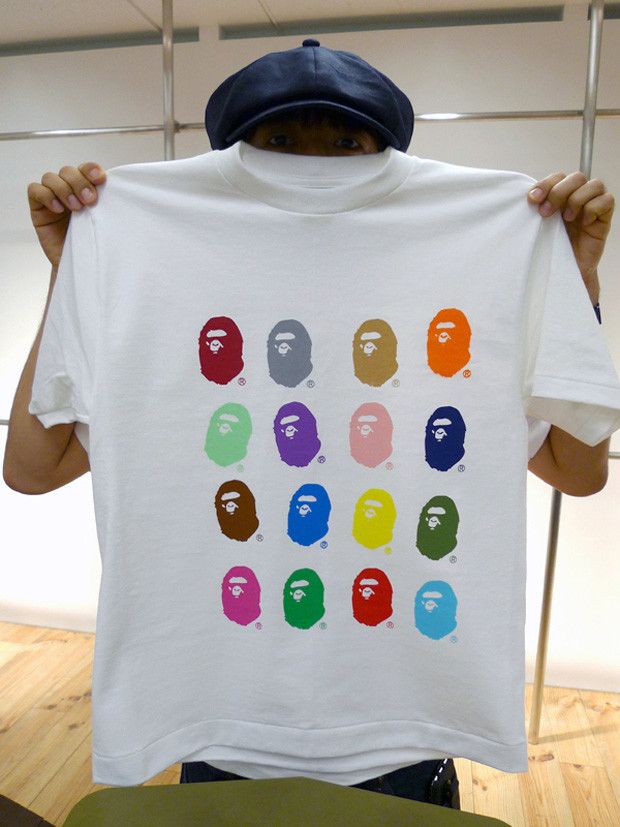Bape × Nigo Handprint 17th Anniversary Bape Tee Size US M / EU 48-50 / 2 - 7 Thumbnail