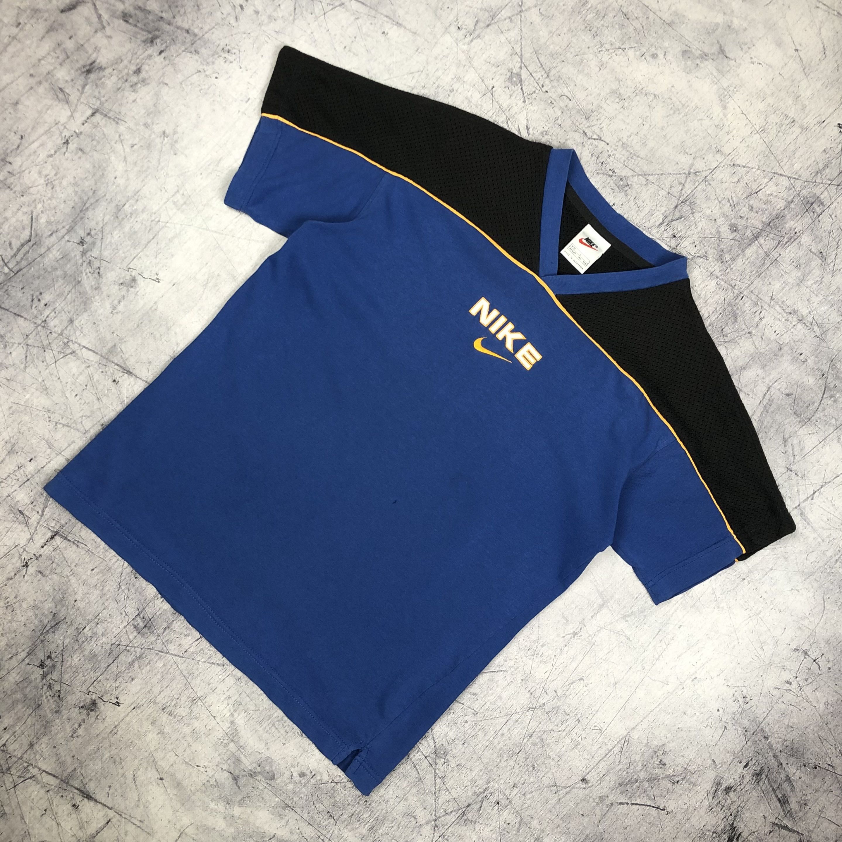 Nike Y2K Nike Swoosh Logo Mesh Jersey Tee Size US S / EU 44-46 / 1 - 3 Thumbnail