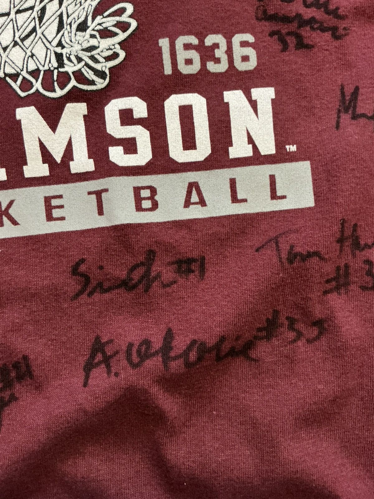 Champion Champion Harvard Crimson Basketball Autographed T-Shirt Size US L / EU 52-54 / 3 - 10 Thumbnail