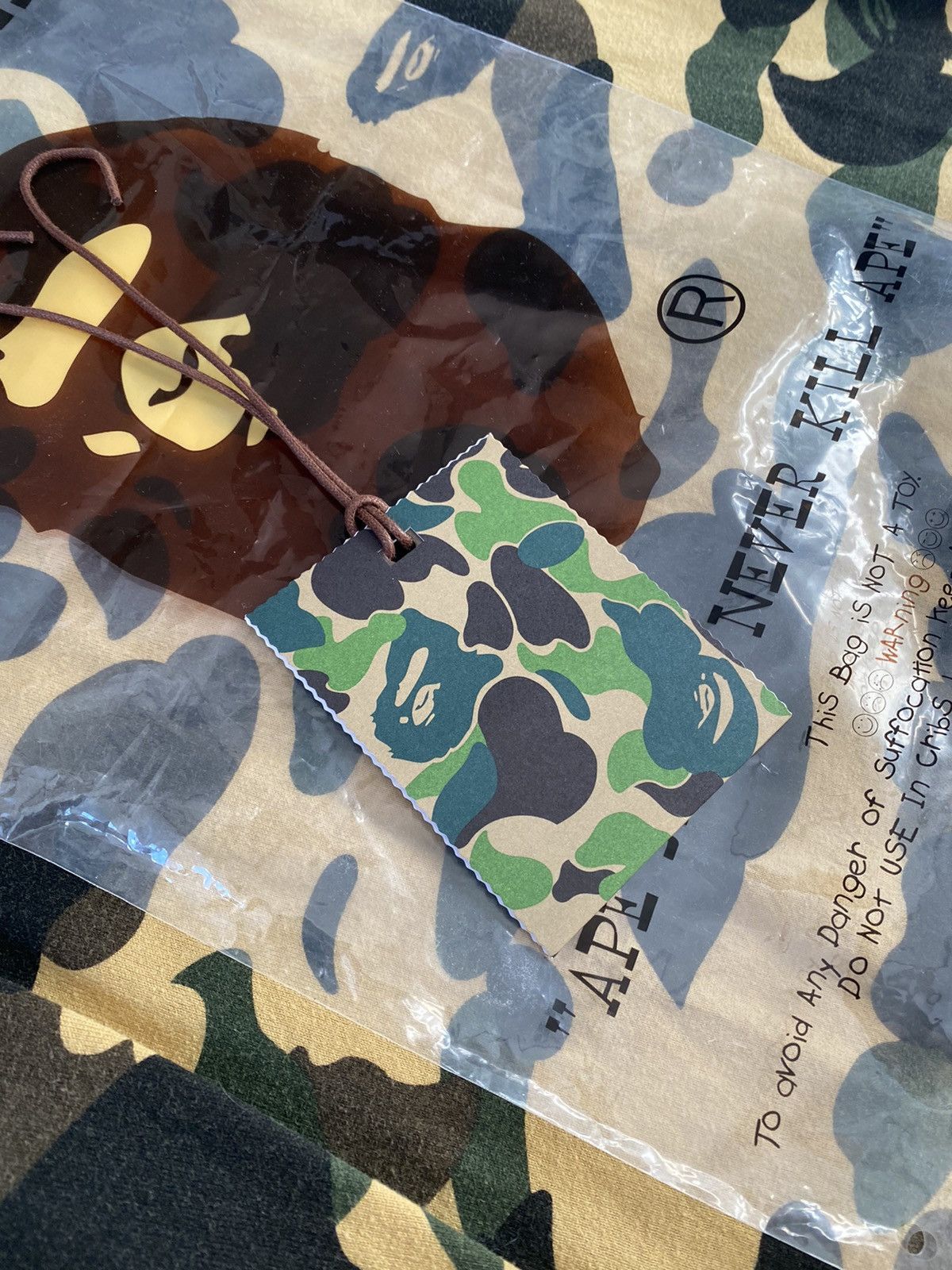 Bape 1st Camo Bape Tee Size US M / EU 48-50 / 2 - 8 Thumbnail