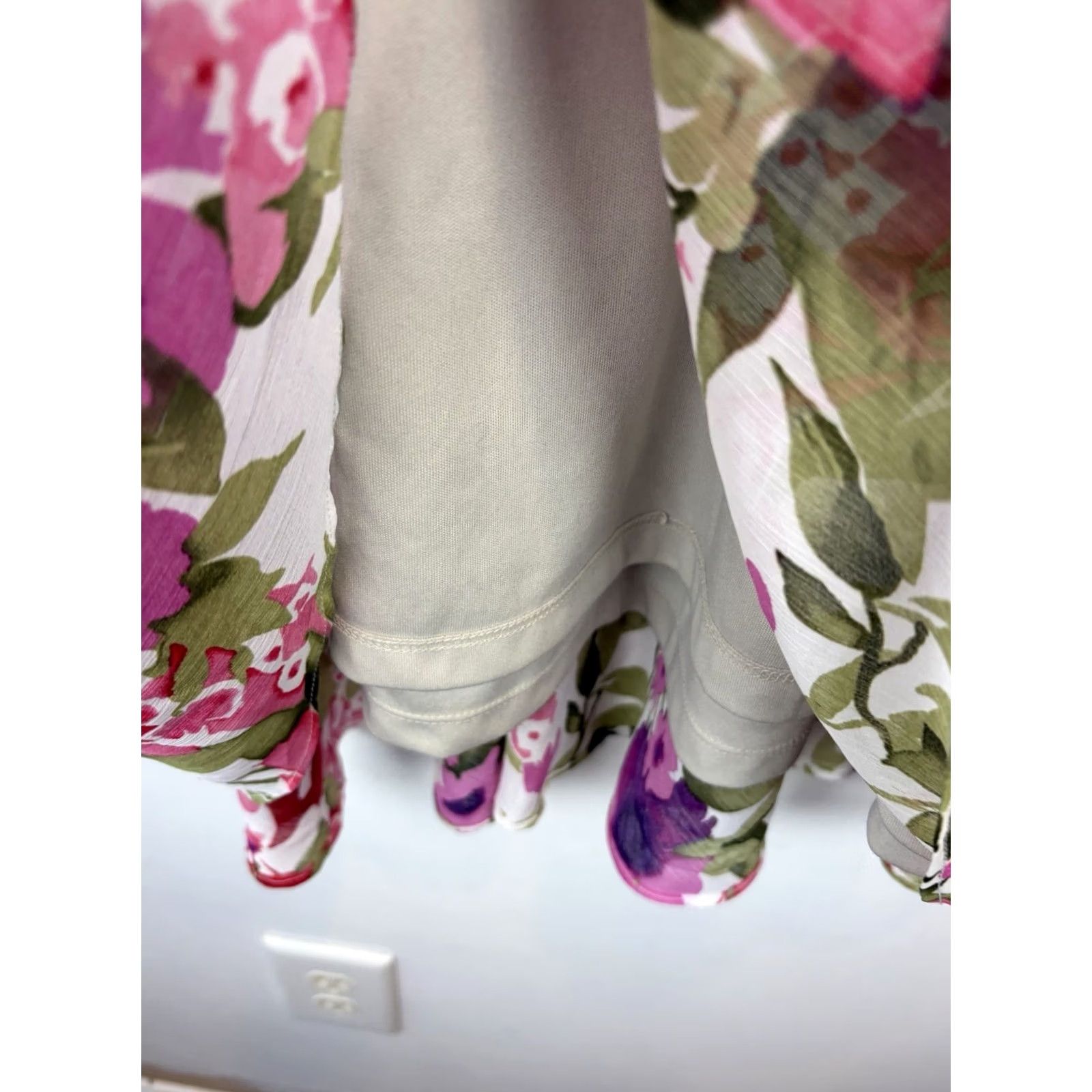 Pinko Roz & Ali Floral Maxi Skirt Womens 1X Skirt + Plus Size Pink Floral Boho Chiffon Ruffle Asymmetric Long Maxi Dress Size 40" / US 18 - 7 Thumbnail