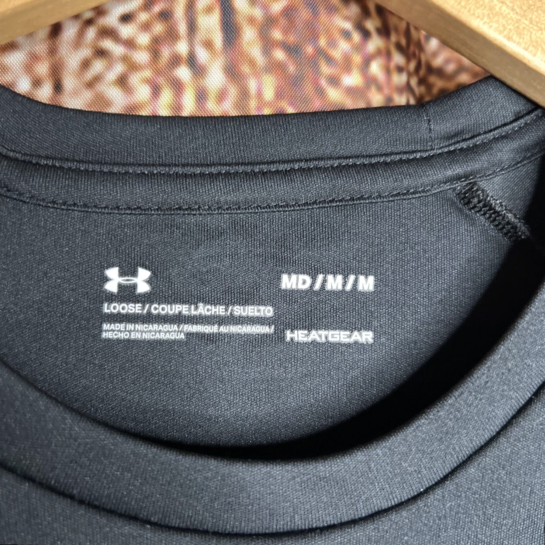 Under Armour Under Armour Black Mens Short Sleeve Shirt M Medium Black Under Armour HeatGear Sports Shirt V-Neck Brand Mens Size US M / EU 48-50 / 2 - 2 Thumbnail
