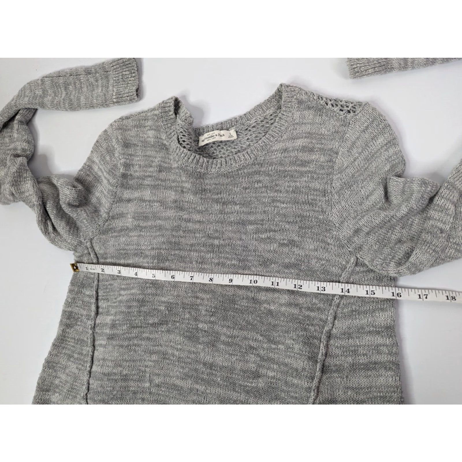 Abercrombie & Fitch Abercrombie & Fitch Sweater Grey Sheer Back Panel Lightweight Women's Small Size S / US 4 / IT 40 - 6 Thumbnail