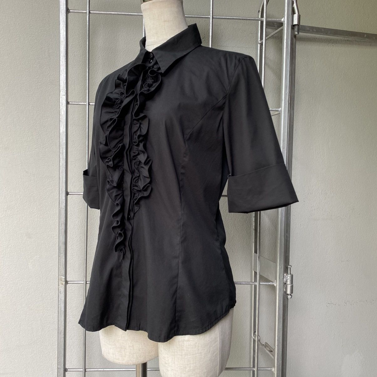 Max Mara Max Mara Black Fitted Cotton Ruffle Collar Shirt Size M / US 6-8 / IT 42-44 - 2 Thumbnail