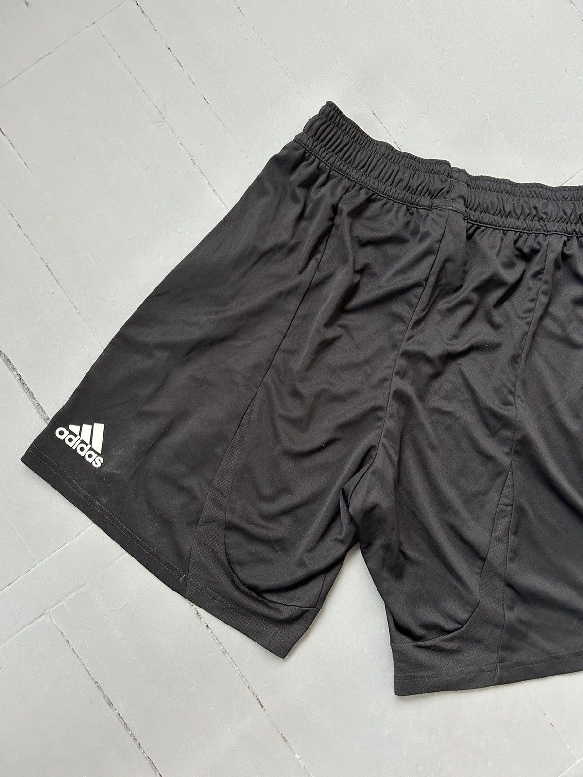 Adidas × Chelsea Soccer Adidas FC Chelsea vintage shorts Size US 34 / EU 50 - 5 Thumbnail