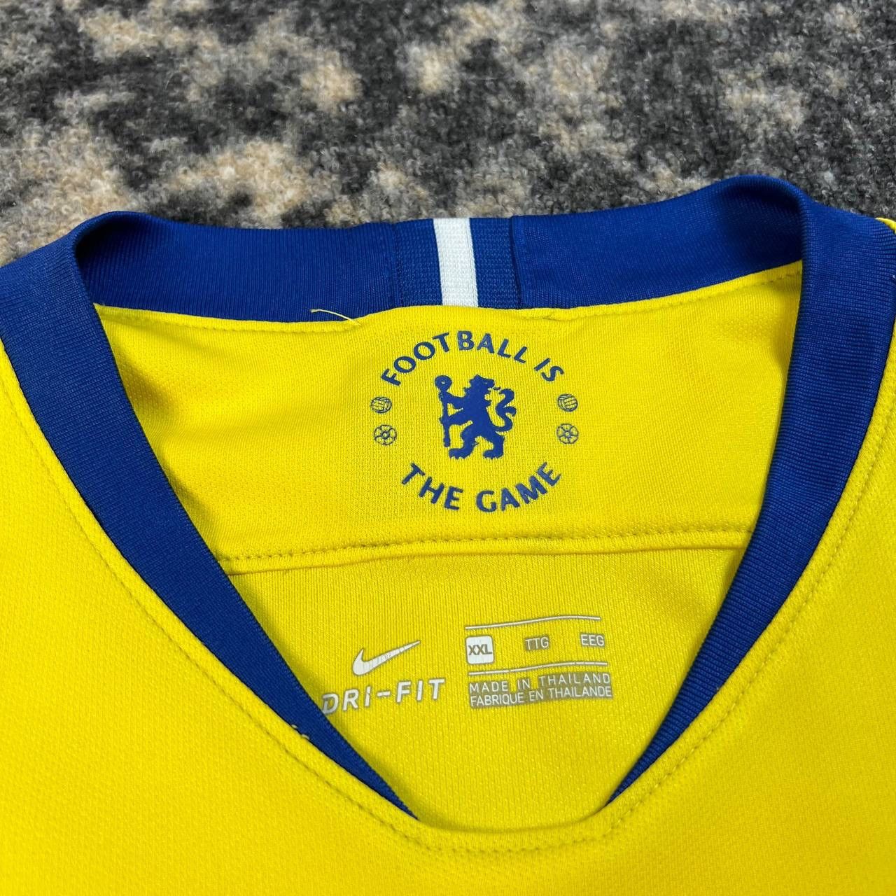 Nike Nike x Chelsea Vintage Y2K Soccer Jersey T-Shirt Size US XXL / EU 58 / 5 - 4 Thumbnail