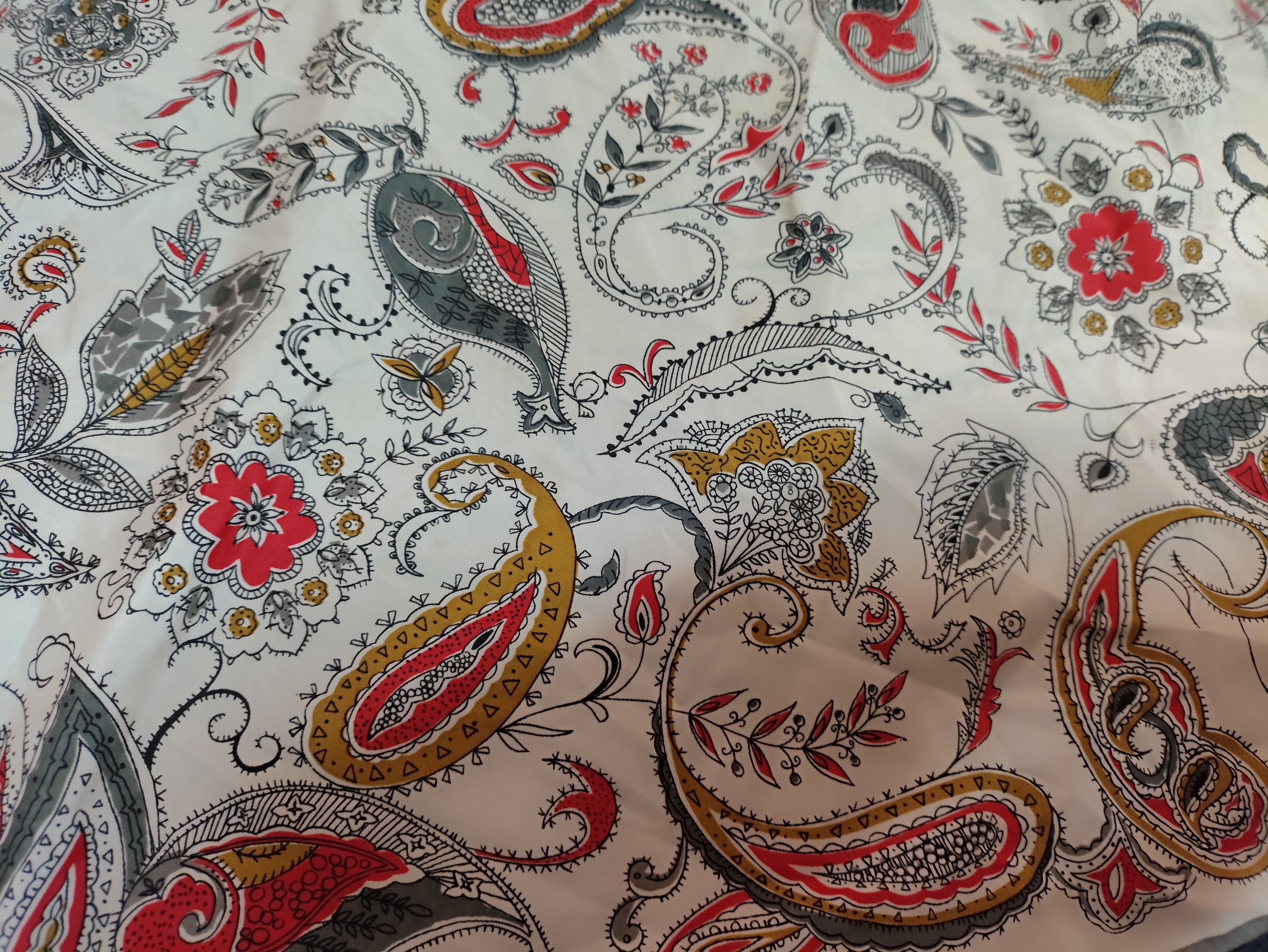 Designer Very rare Art Design scarves Neckerchief Size ONE SIZE - 5 Thumbnail