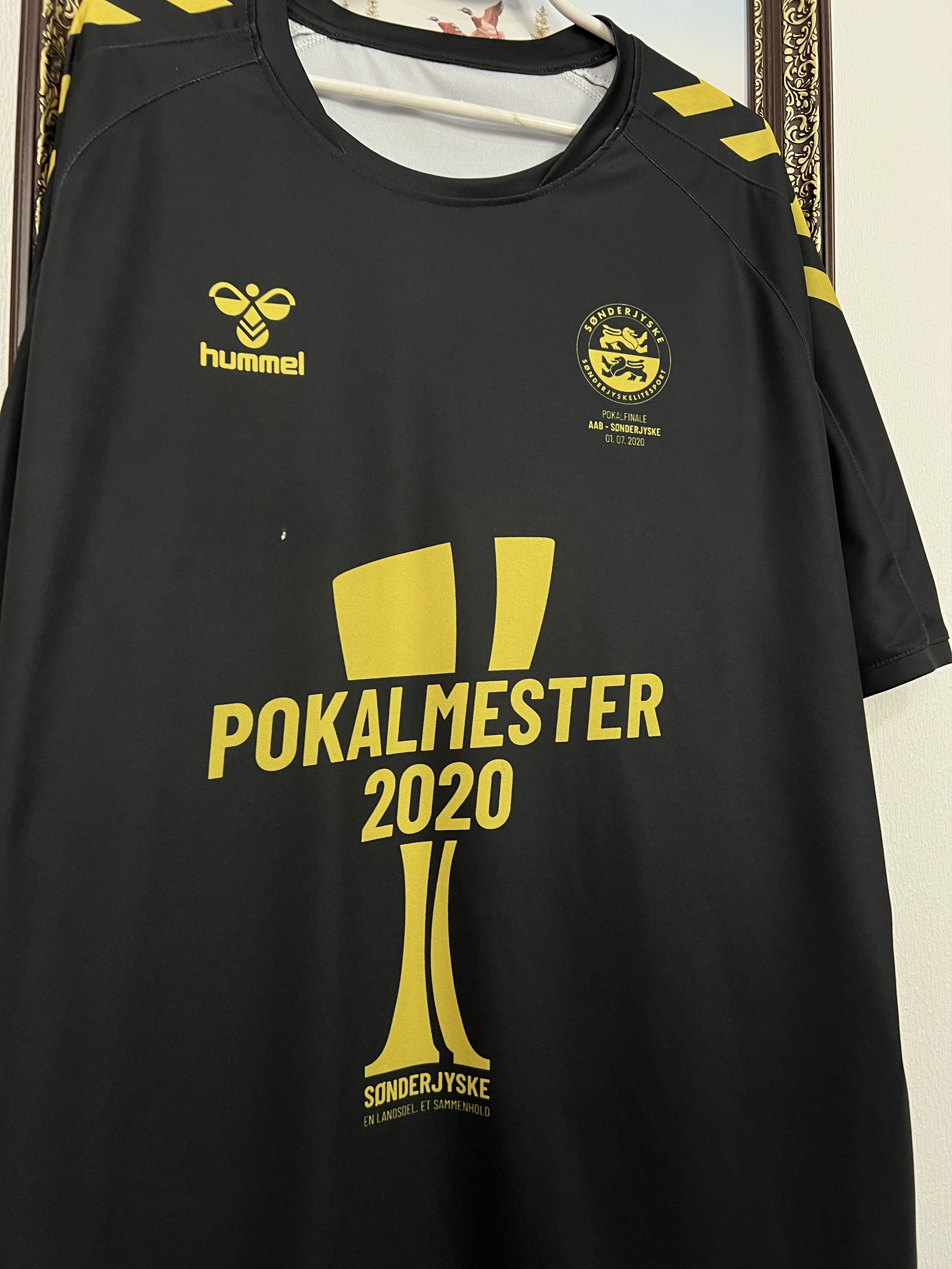 Hummel Pokalmester Sonderjyske Football Shirt Soccer Jersey Trikot Size US XXL / EU 58 / 5 - 2 Thumbnail