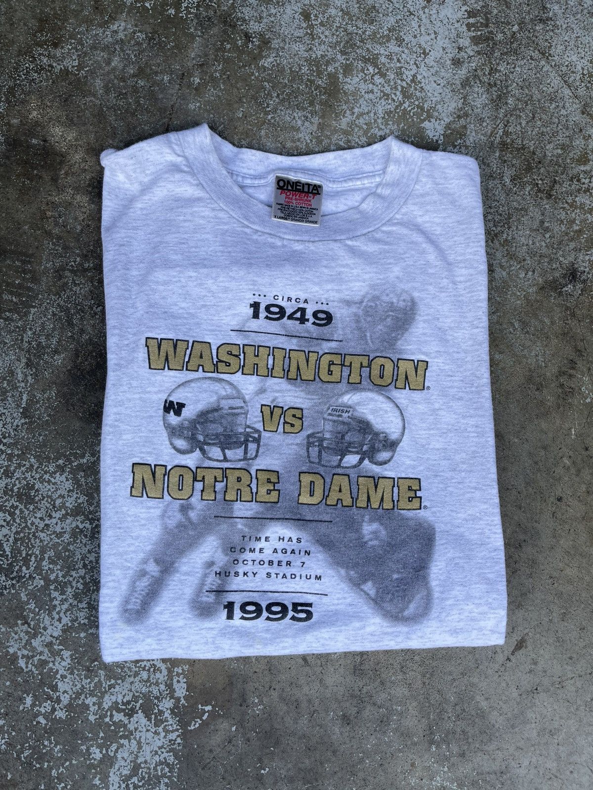 NCAA Vintage 1995 Washington Huskies Vs Notre Dame Shirt Size US XL / EU 56 / 4 - 1 Thumbnail