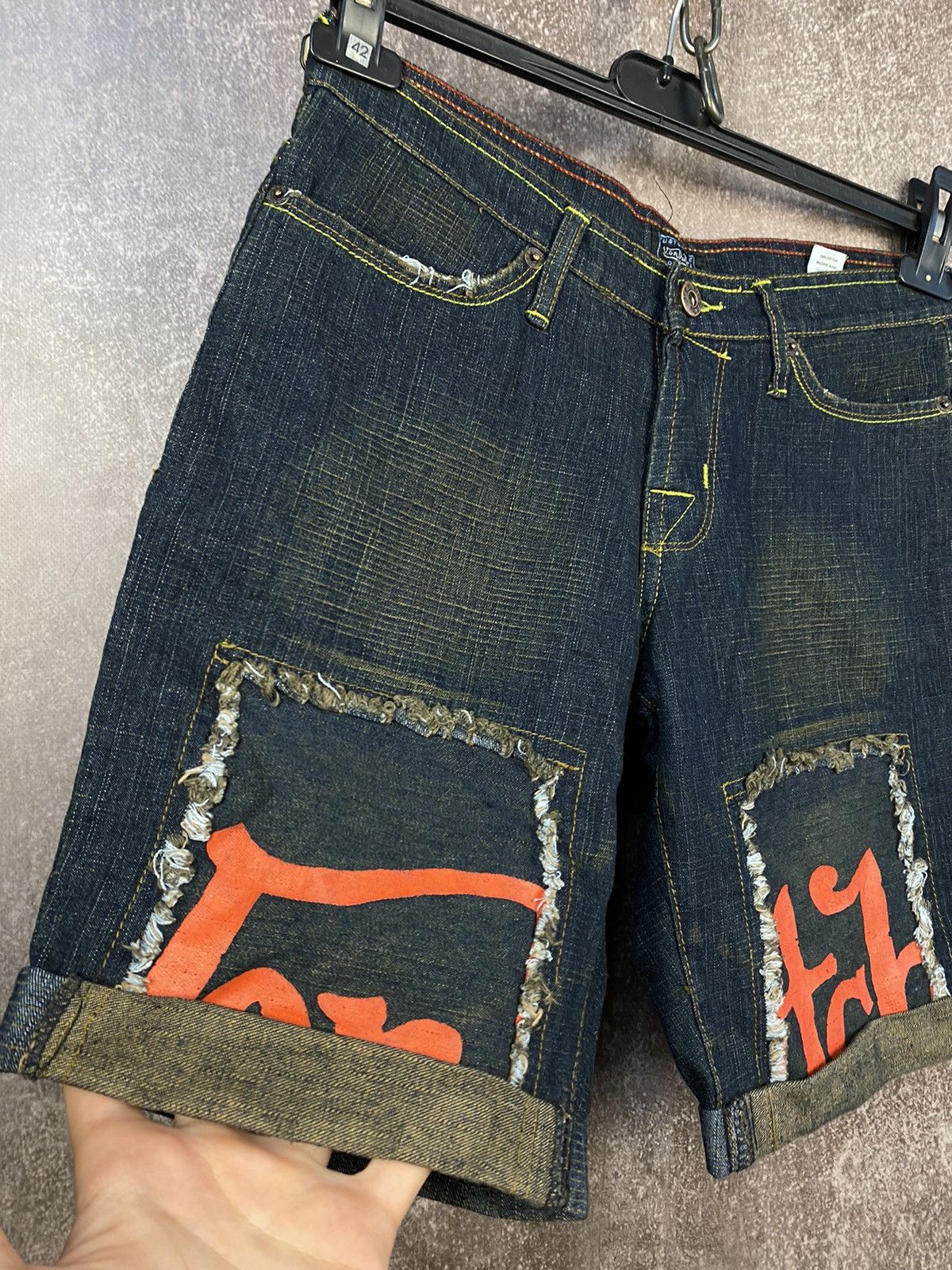 Von Dutch Vintage Y2K Von Dutch Distressed Denim Jean Shorts Size 30 Size US 30 / EU 46 - 3 Thumbnail