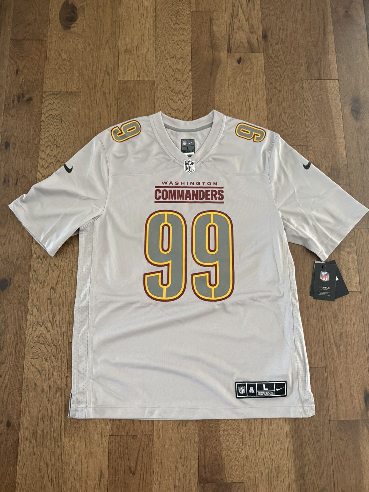 Nike Washington commanders nike atmosphere jersey Size US L / EU 52-54 / 3 - 1 Thumbnail