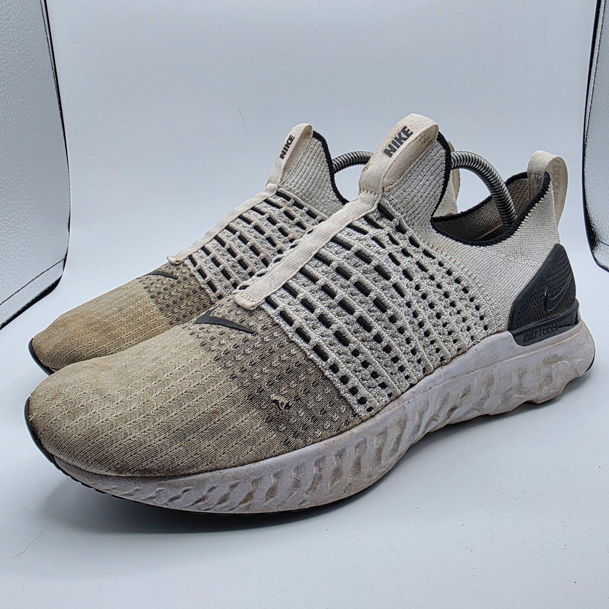 Nike Nike React Phantom Run Flyknit 2 Oreo Mens Size 10.5 White S Size US 10.5 / EU 43-44 - 4 Thumbnail