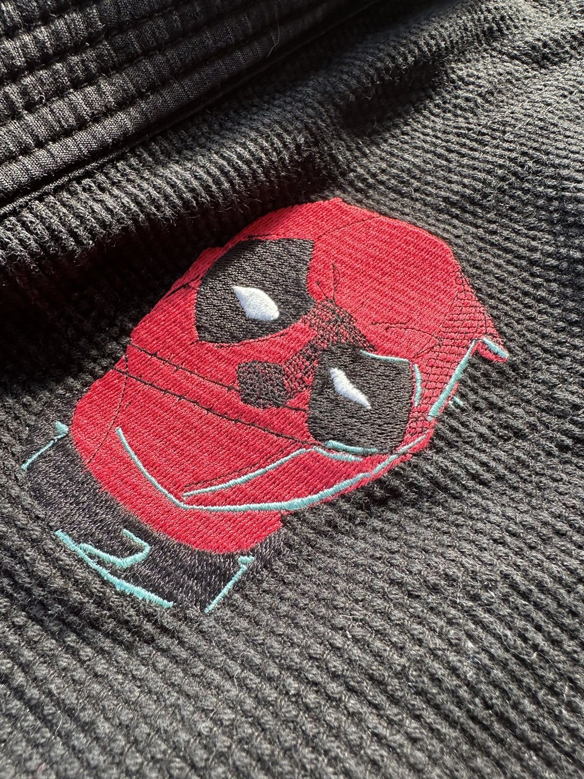 Marvel Comics Deadpool X Kimono style Size US M / EU 48-50 / 2 - 5 Thumbnail